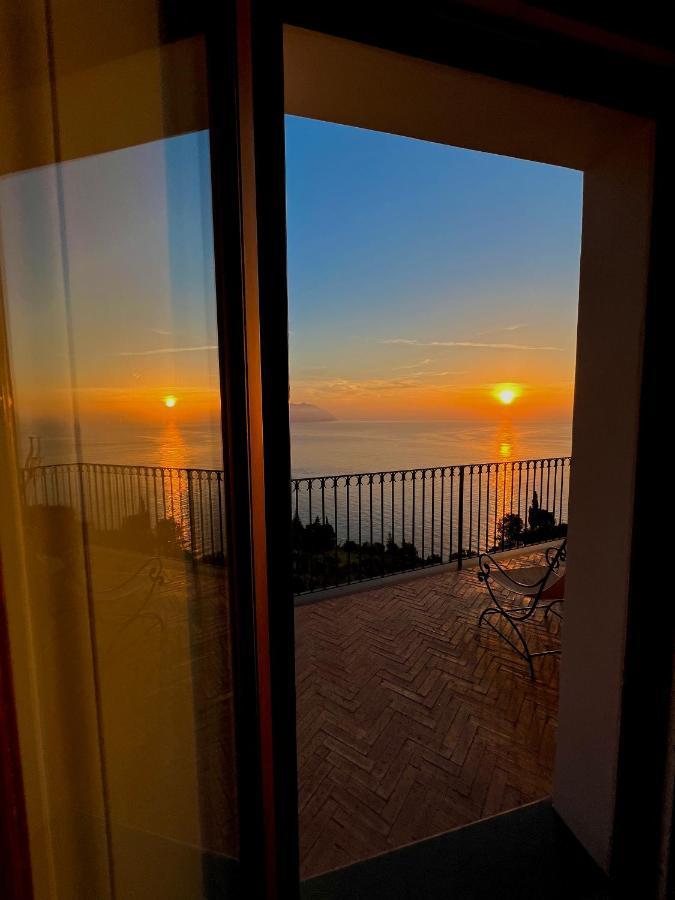 Villa Alba D'Oro - Historic Luxury Villa Амалфи Екстериор снимка