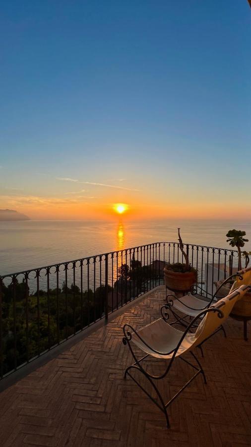 Villa Alba D'Oro - Historic Luxury Villa Амалфи Екстериор снимка
