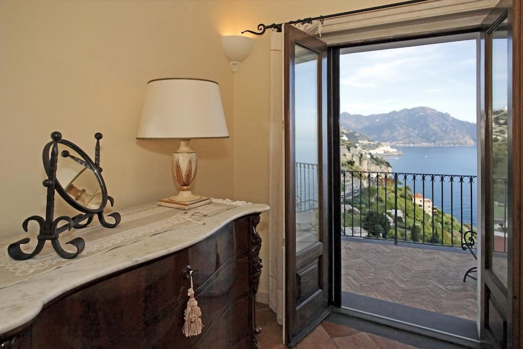 Villa Alba D'Oro - Historic Luxury Villa Амалфи Стая снимка
